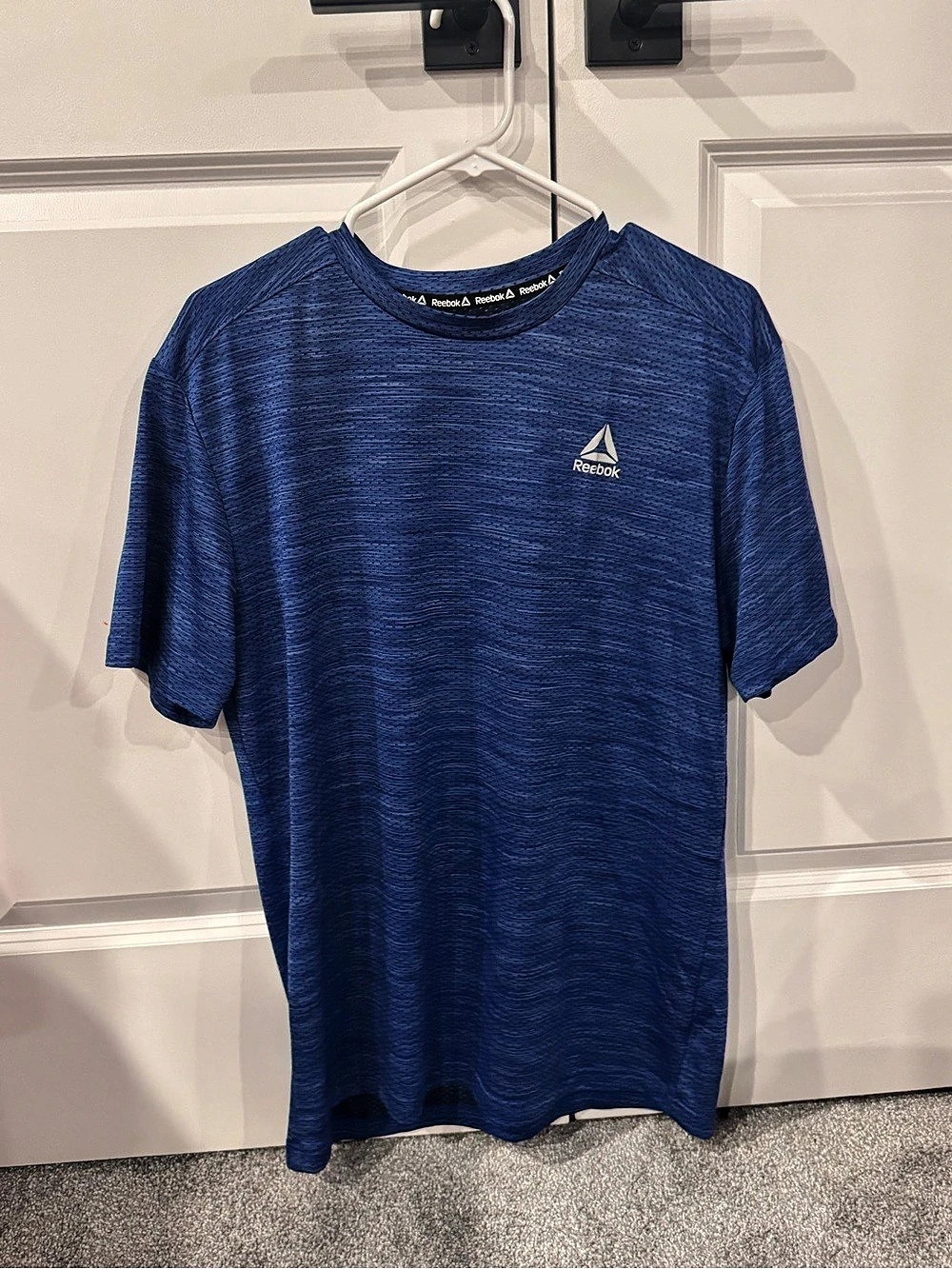 Reebok Men's Blue Athletic Tee Size Medium